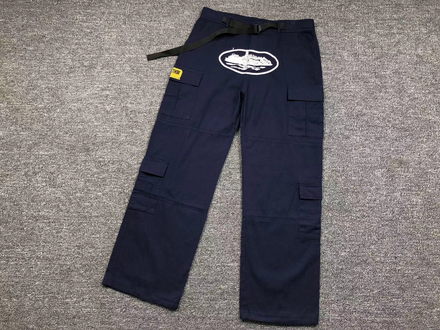 PANTALONI CORTEIZ