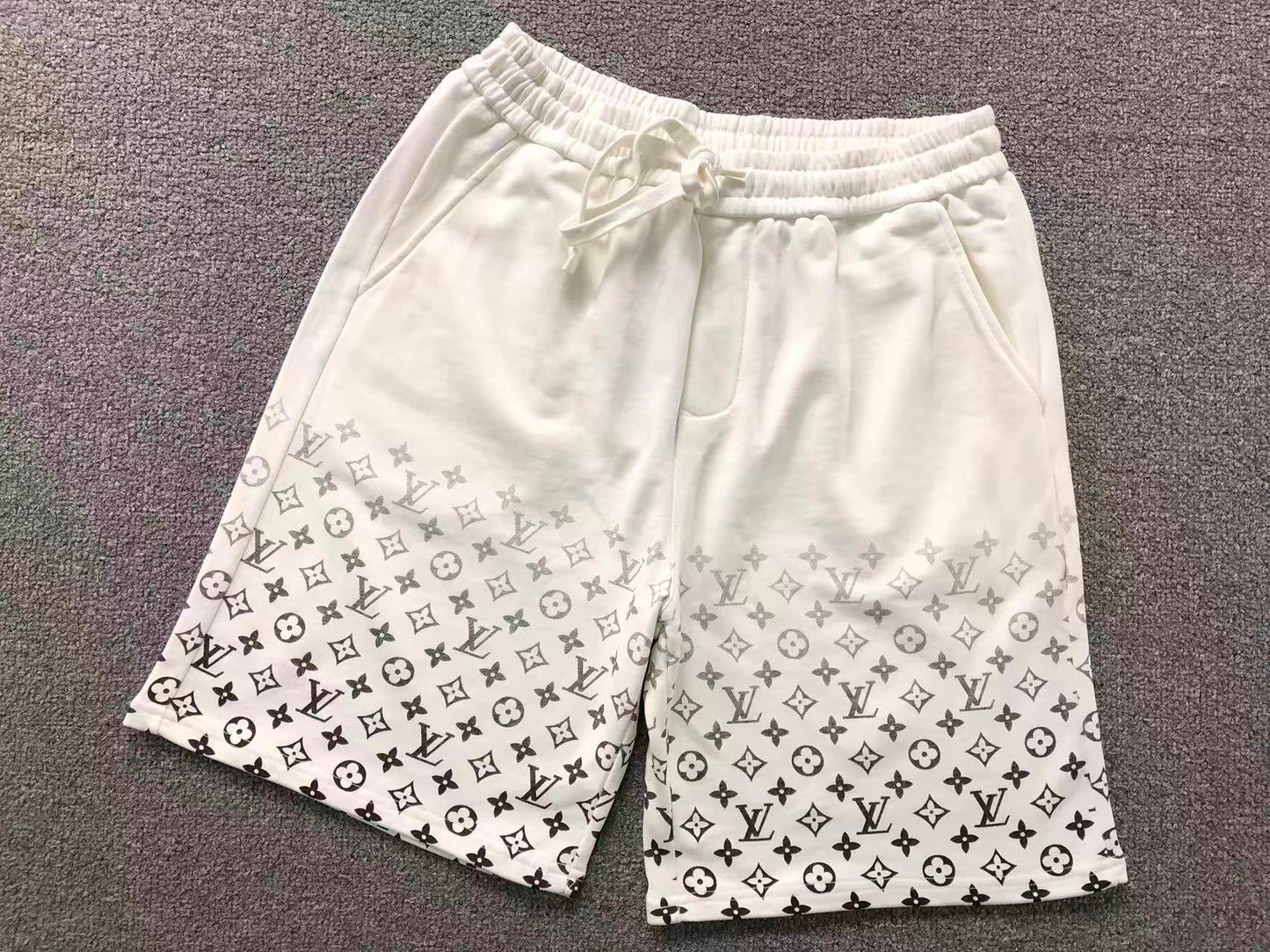 PANTALONCINI LV