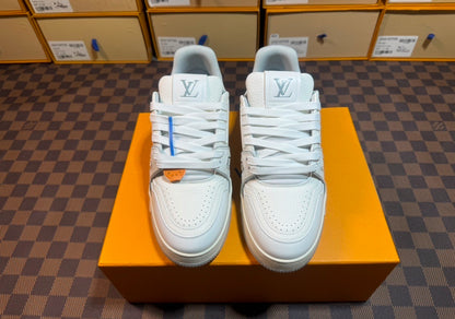 LV TRAINER