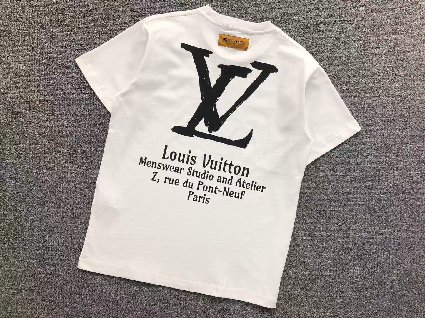 T-SHIRT LV