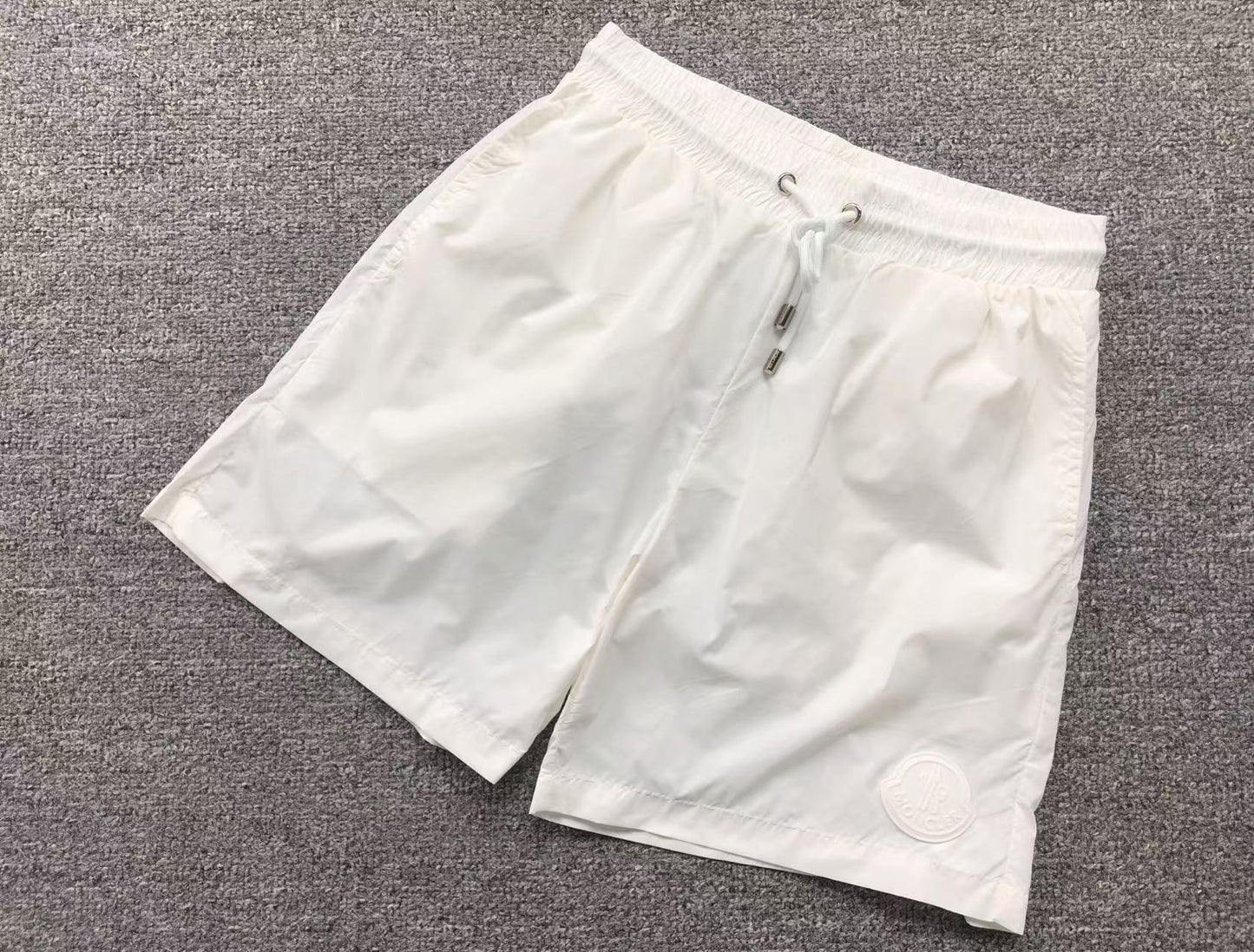 COSTUME MONCLER
