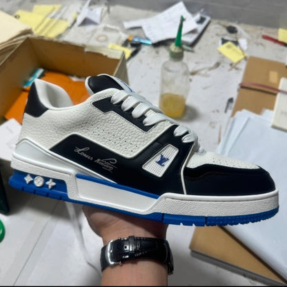 LV TRAINER
