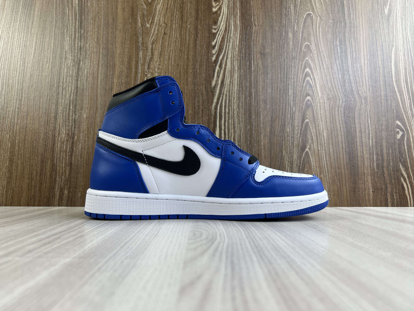 JORDAN 1