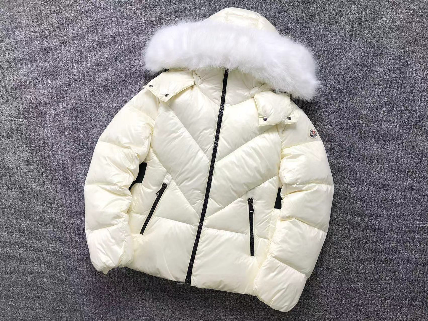 GIACCA MONCLER