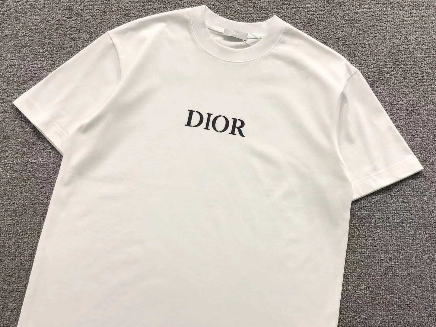 T-SHIRT DIOR
