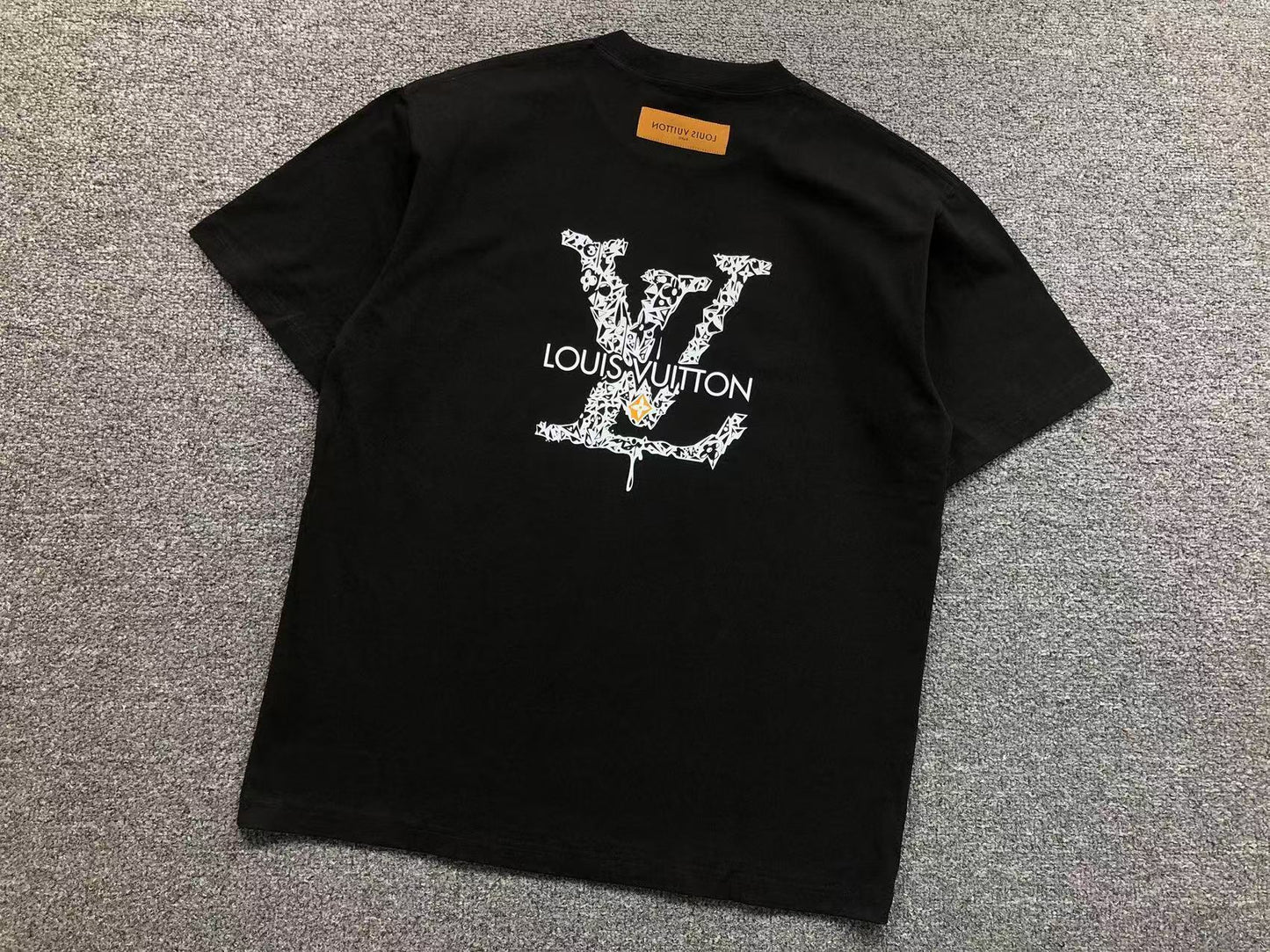 T-SHIRT LV