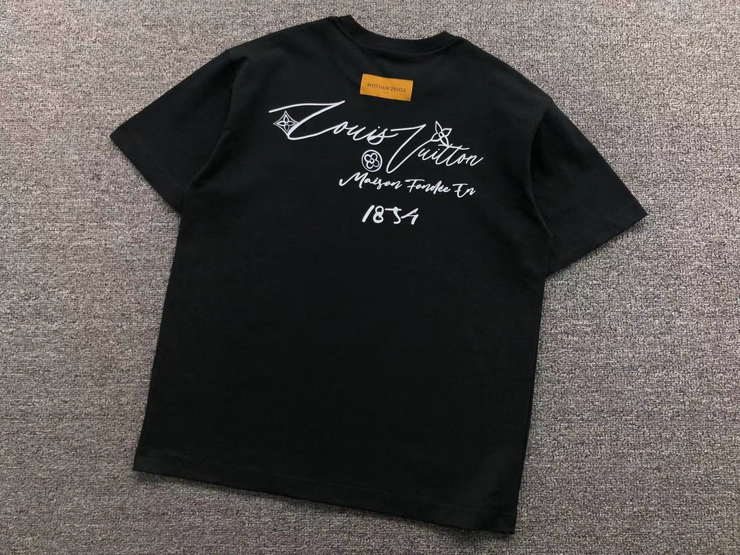 T-SHIRT LV