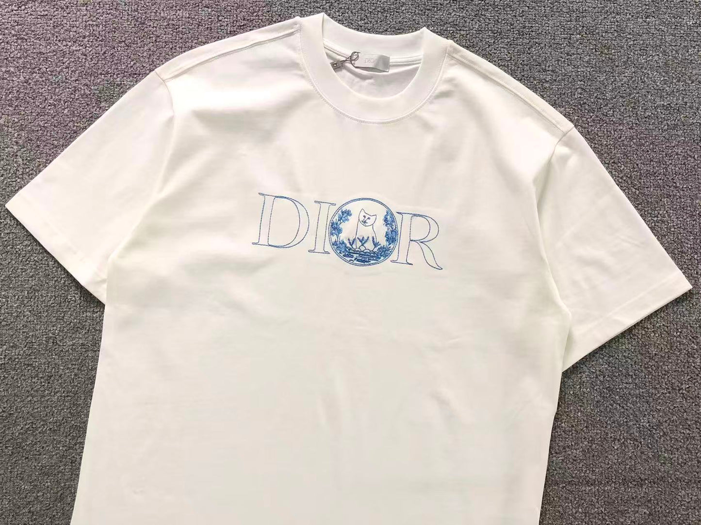 T-SHIRT DIOR