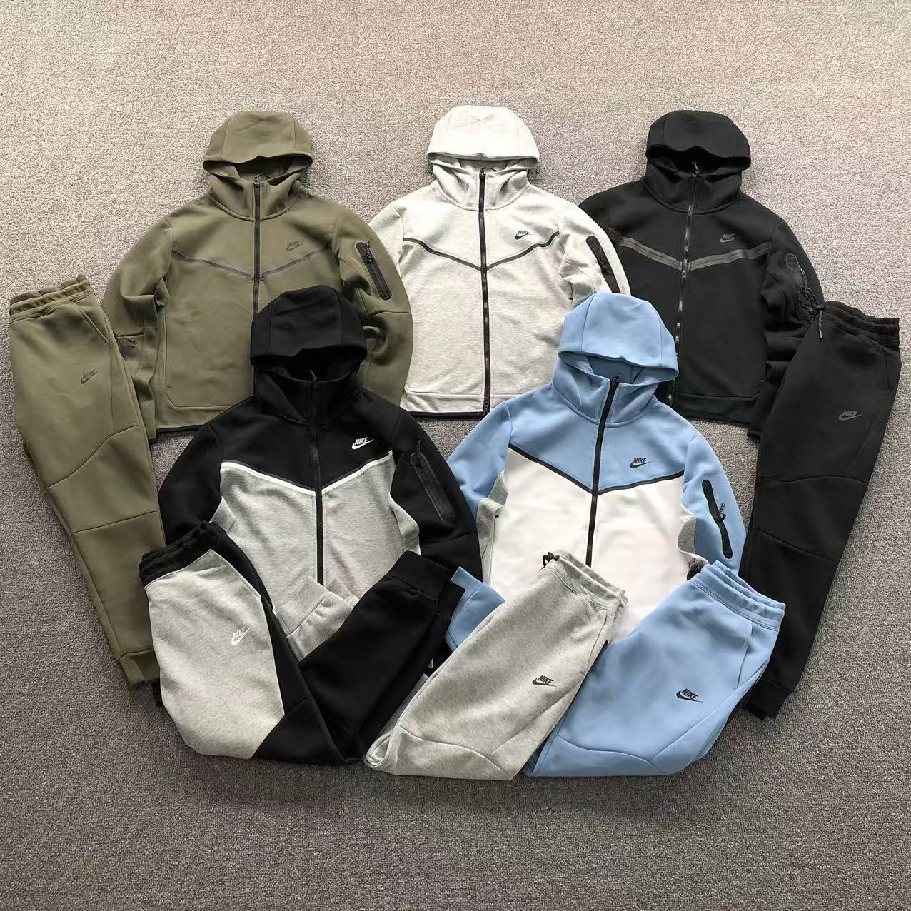 TUTA NIKE TECH FLEECE
