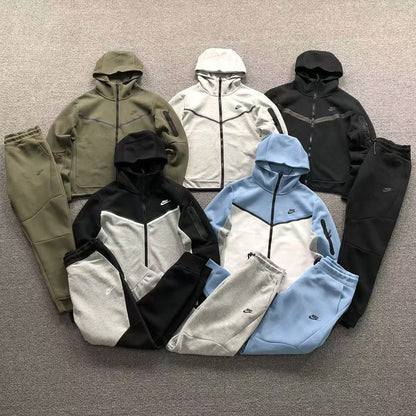 TUTA NIKE TECH FLEECE