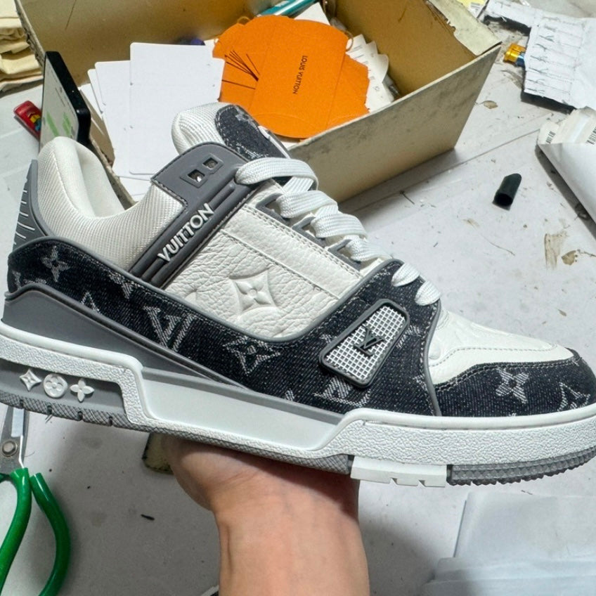 LV TRAINER