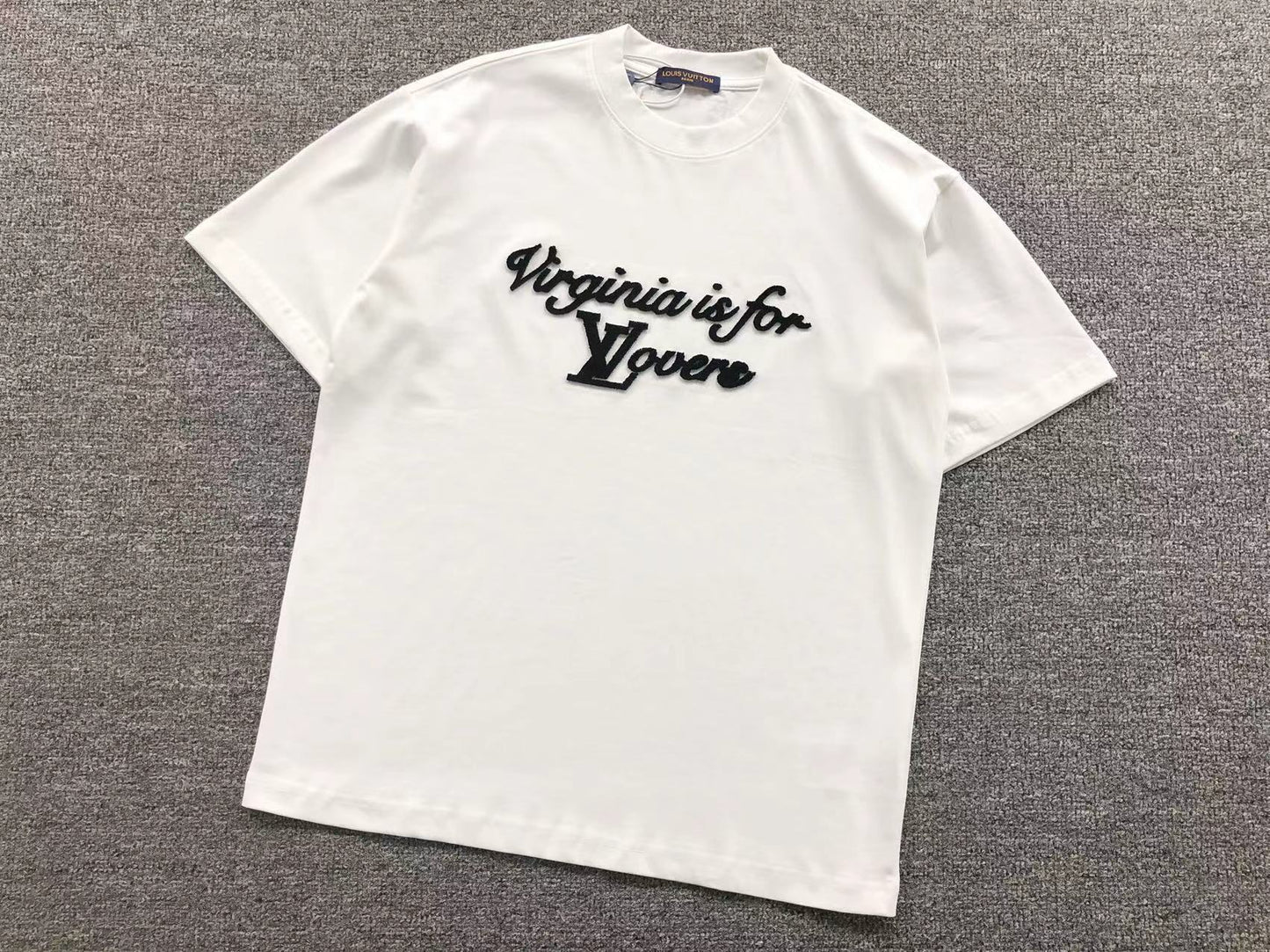 T-SHIRT LV