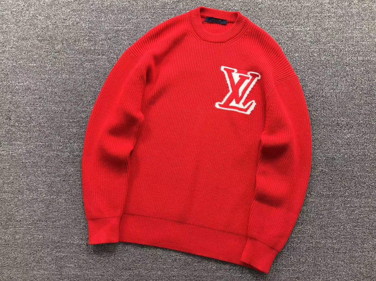 MAGLIONE LV