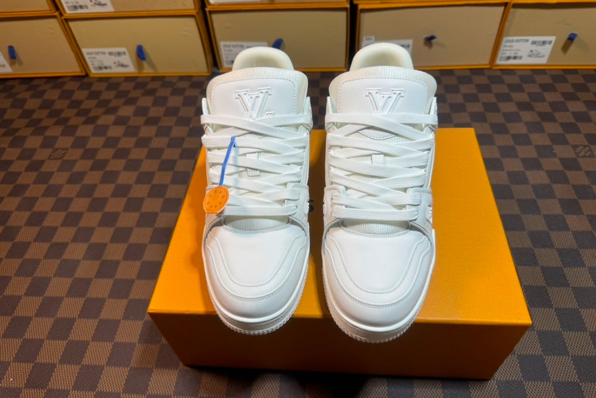 LV TRAINER