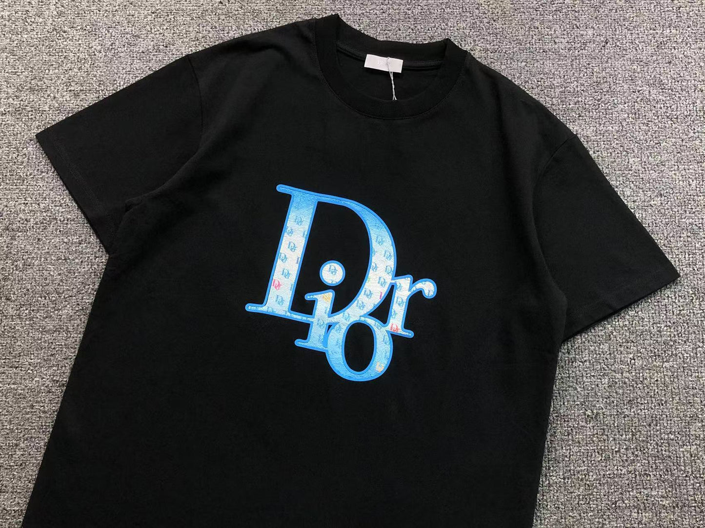 T-SHIRT DIOR
