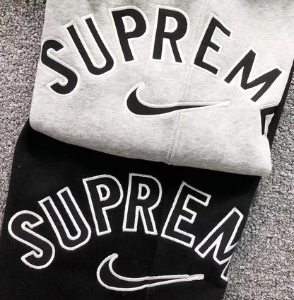 TUTA SUPREME x NIKE