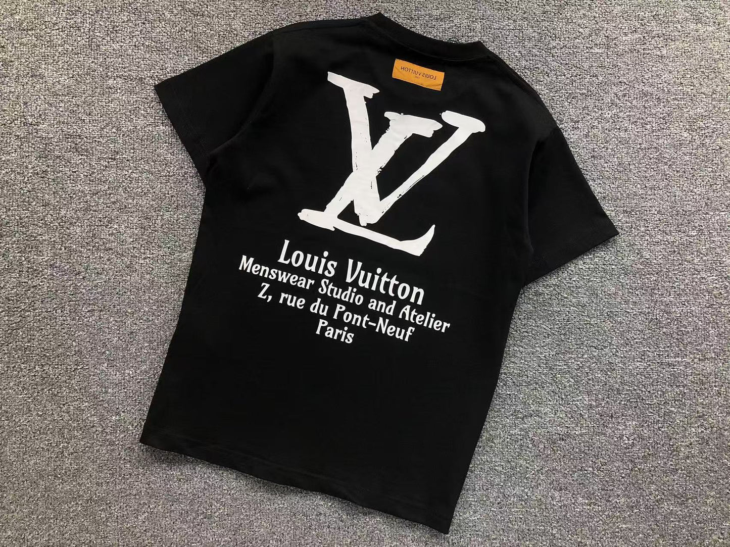 T-SHIRT LV