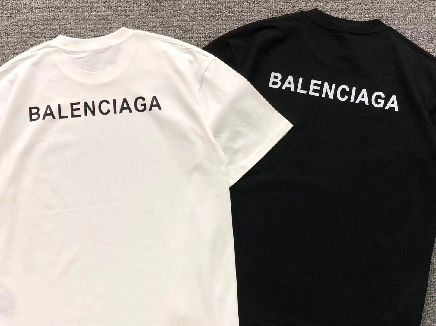 T-SHIRT BALENCIAGA