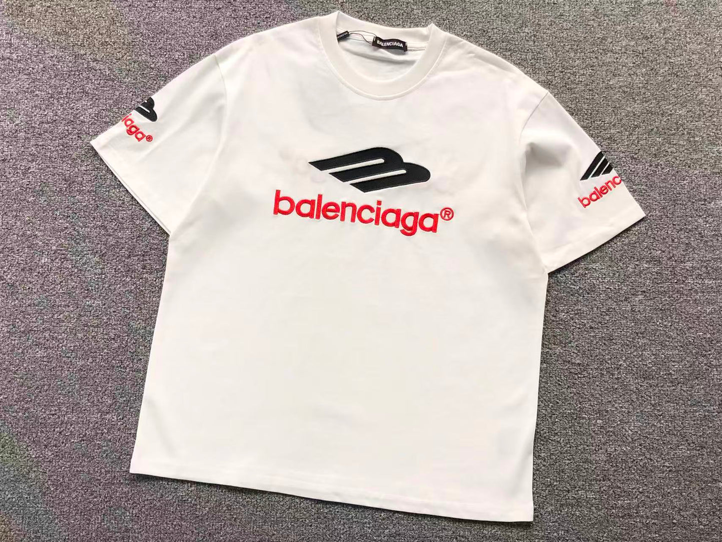 T-SHIRT BALENCIAGA