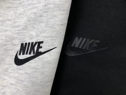 NIKE TECH FLEECE