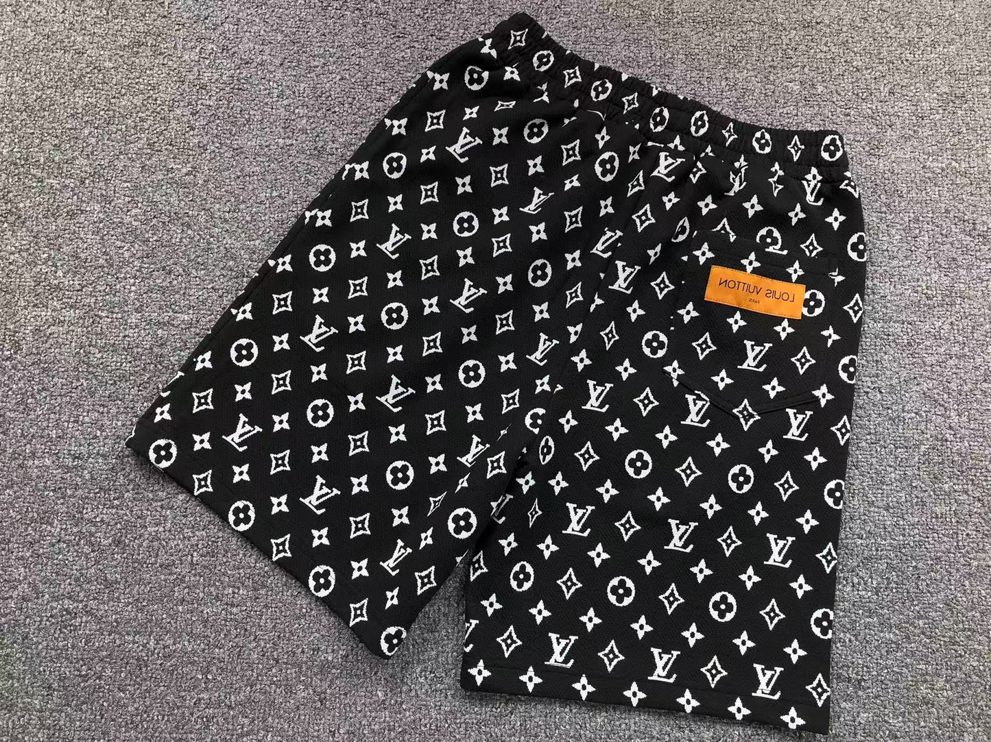PANTALONCINI LV