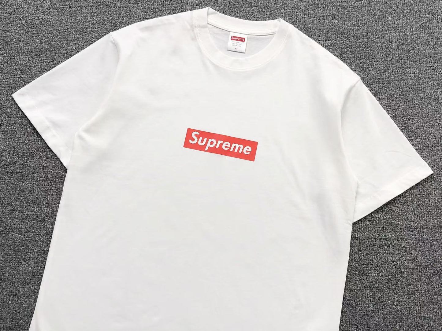 T-SHIRT SUPREME