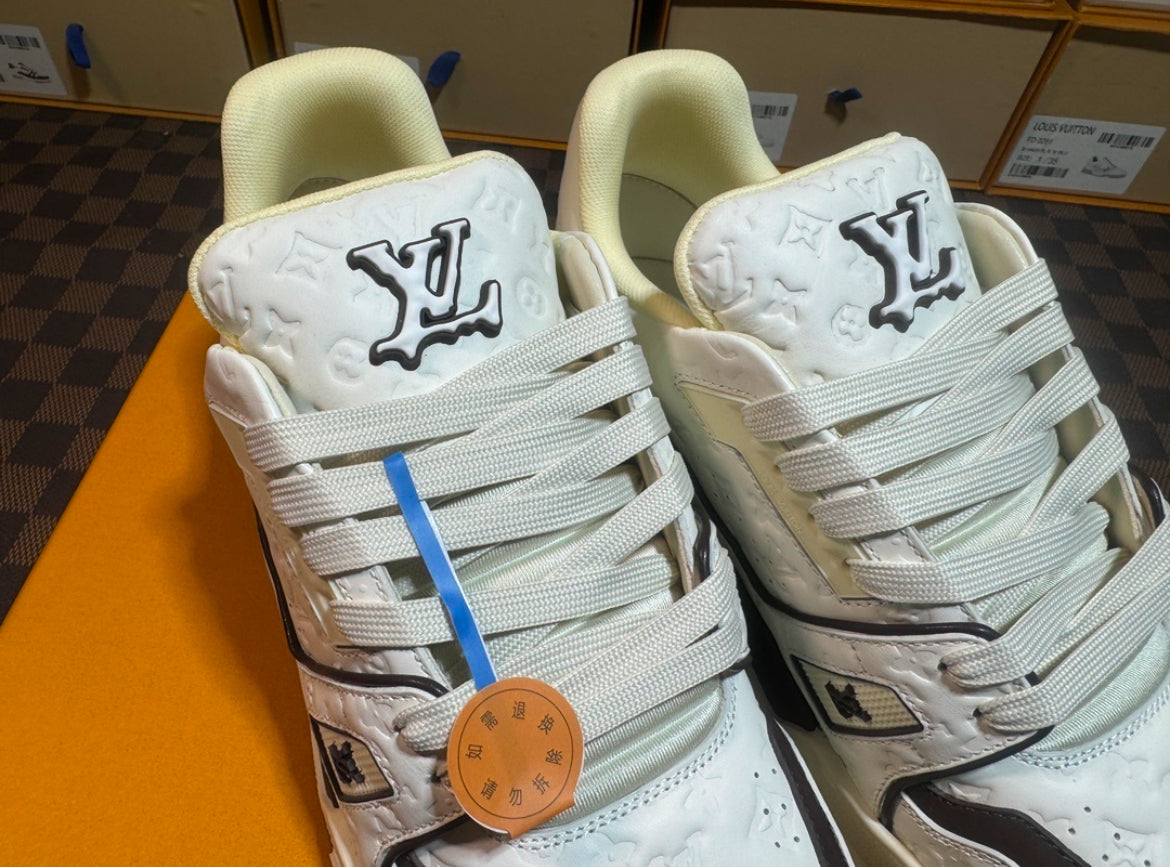 LV TRAINER