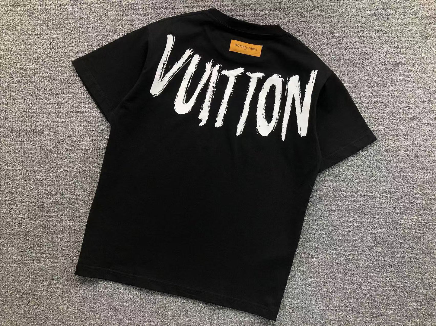 T-SHIRT LV