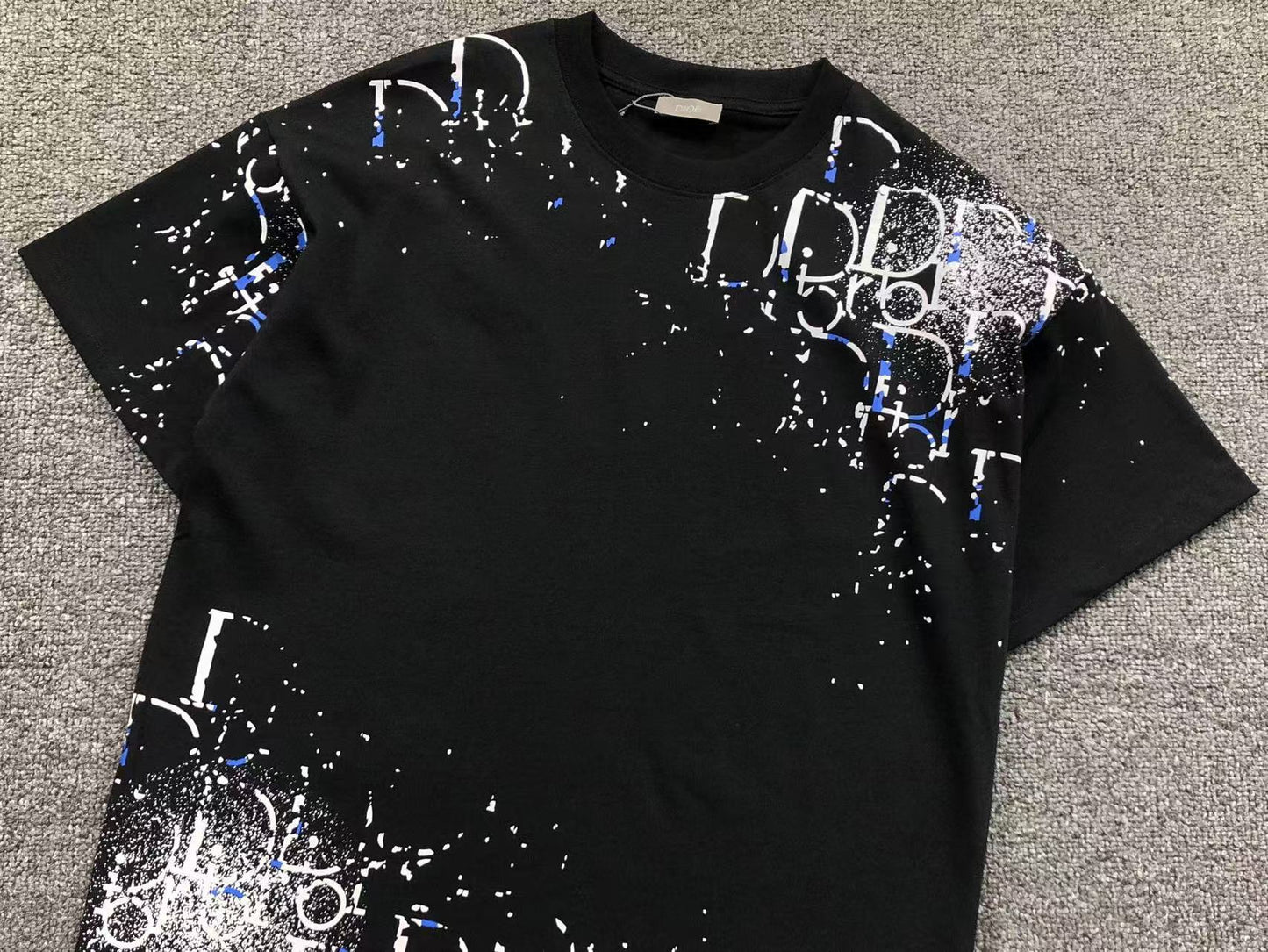 T-SHIRT DIOR