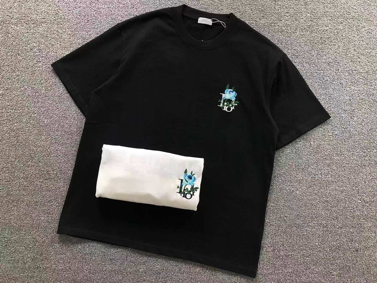 T-SHIRT DIOR