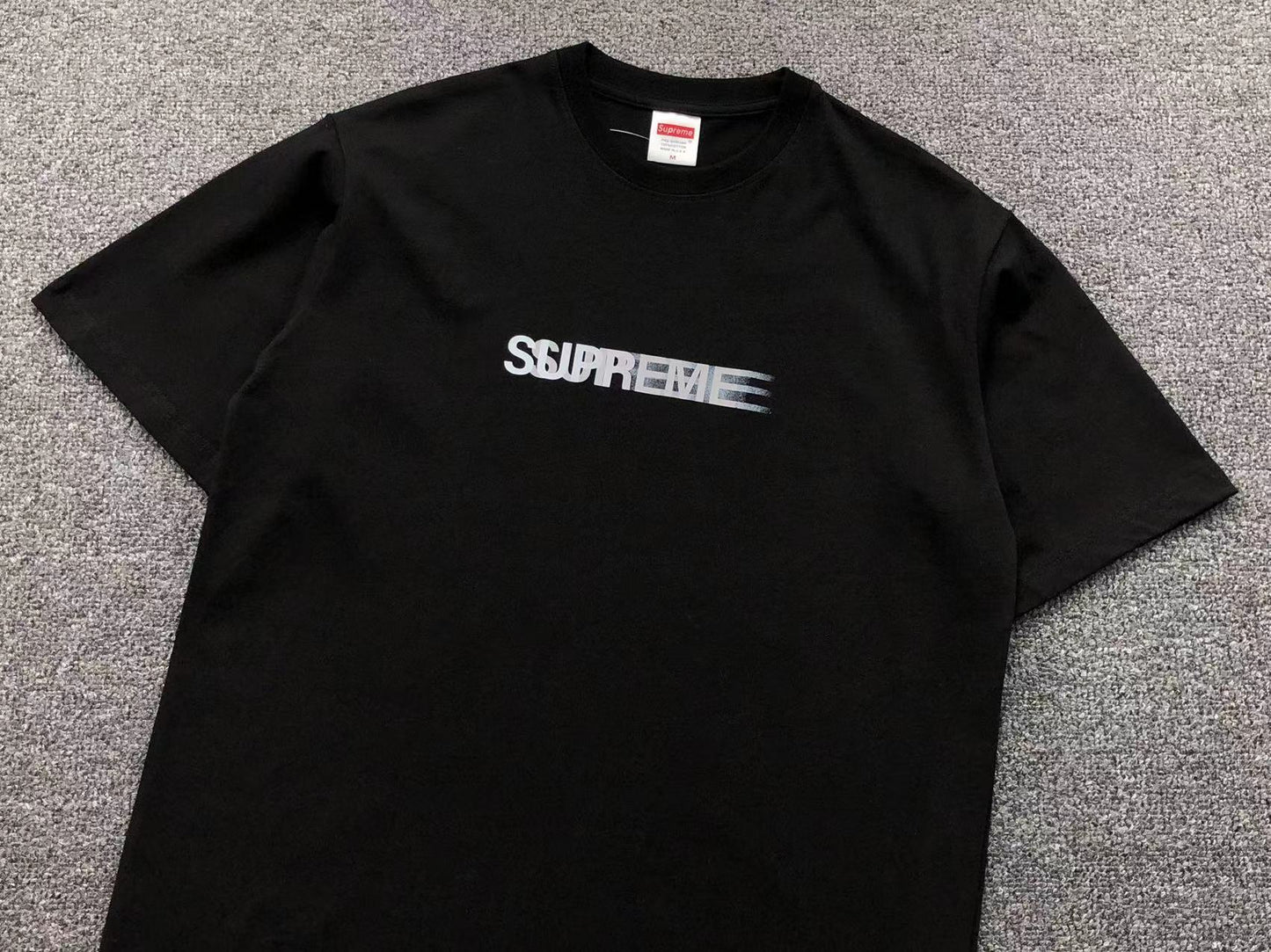 T-SHIRT SUPREME