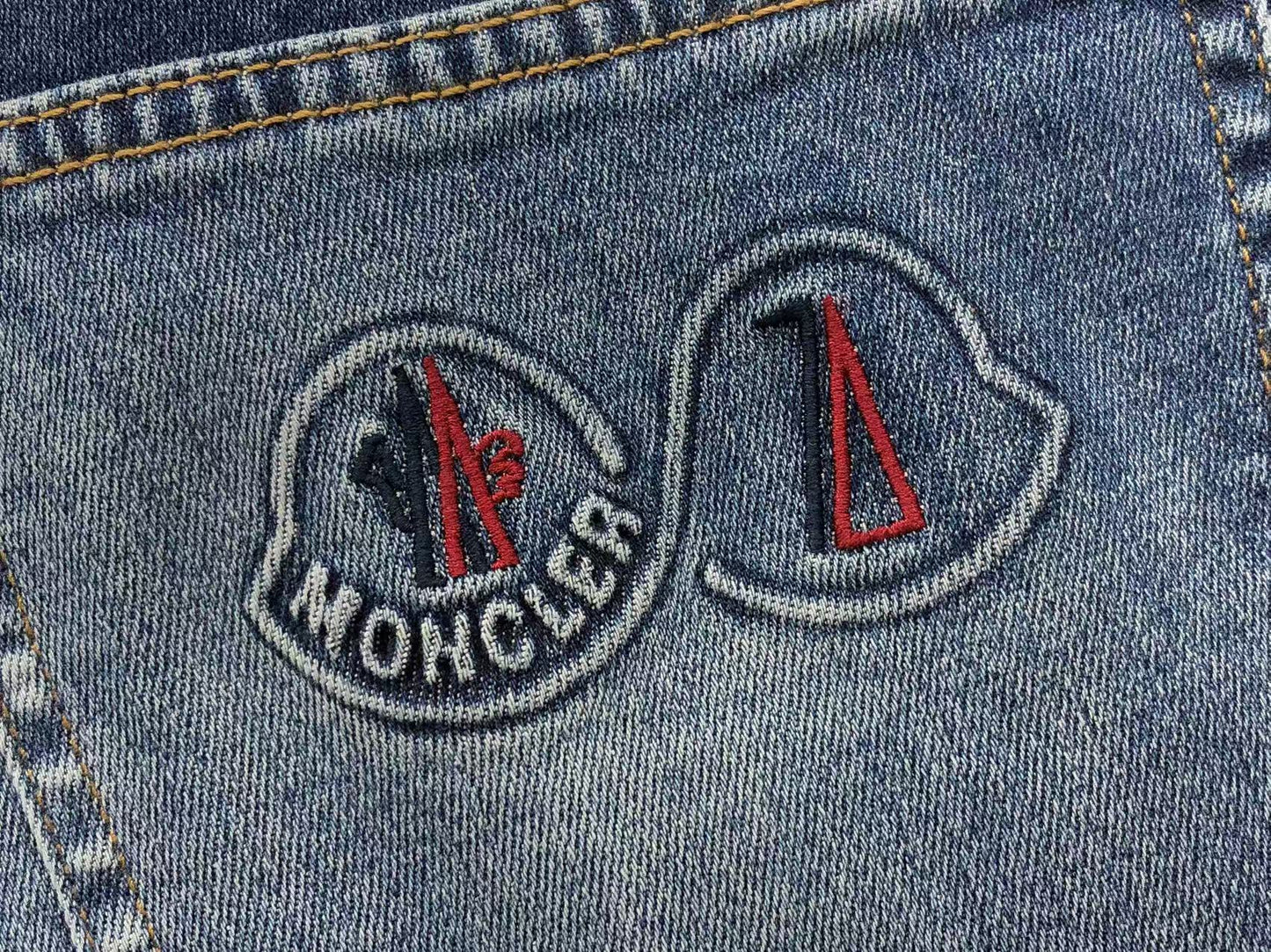 JEANS MONCLER