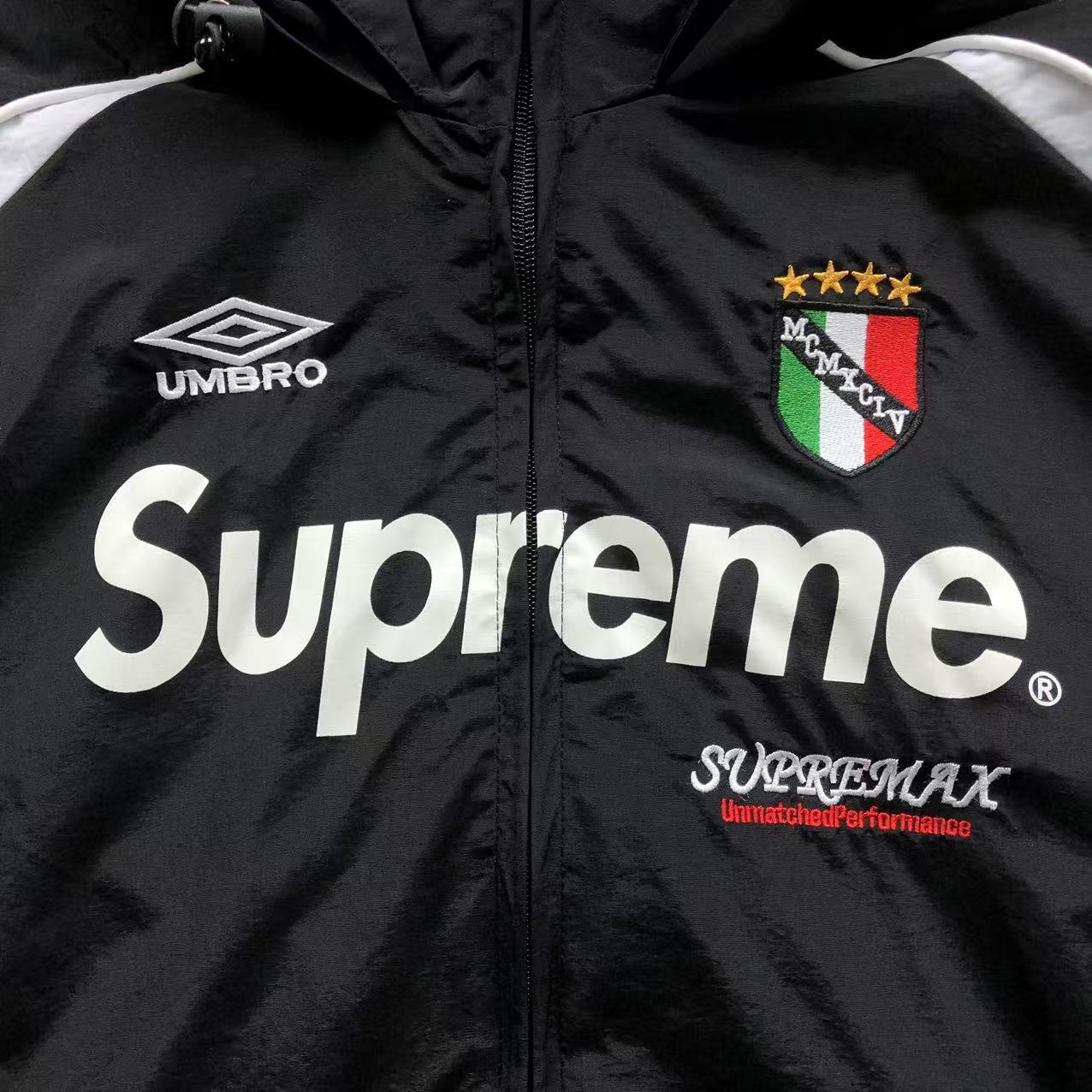 TRACKSUIT TUTA SUPREME