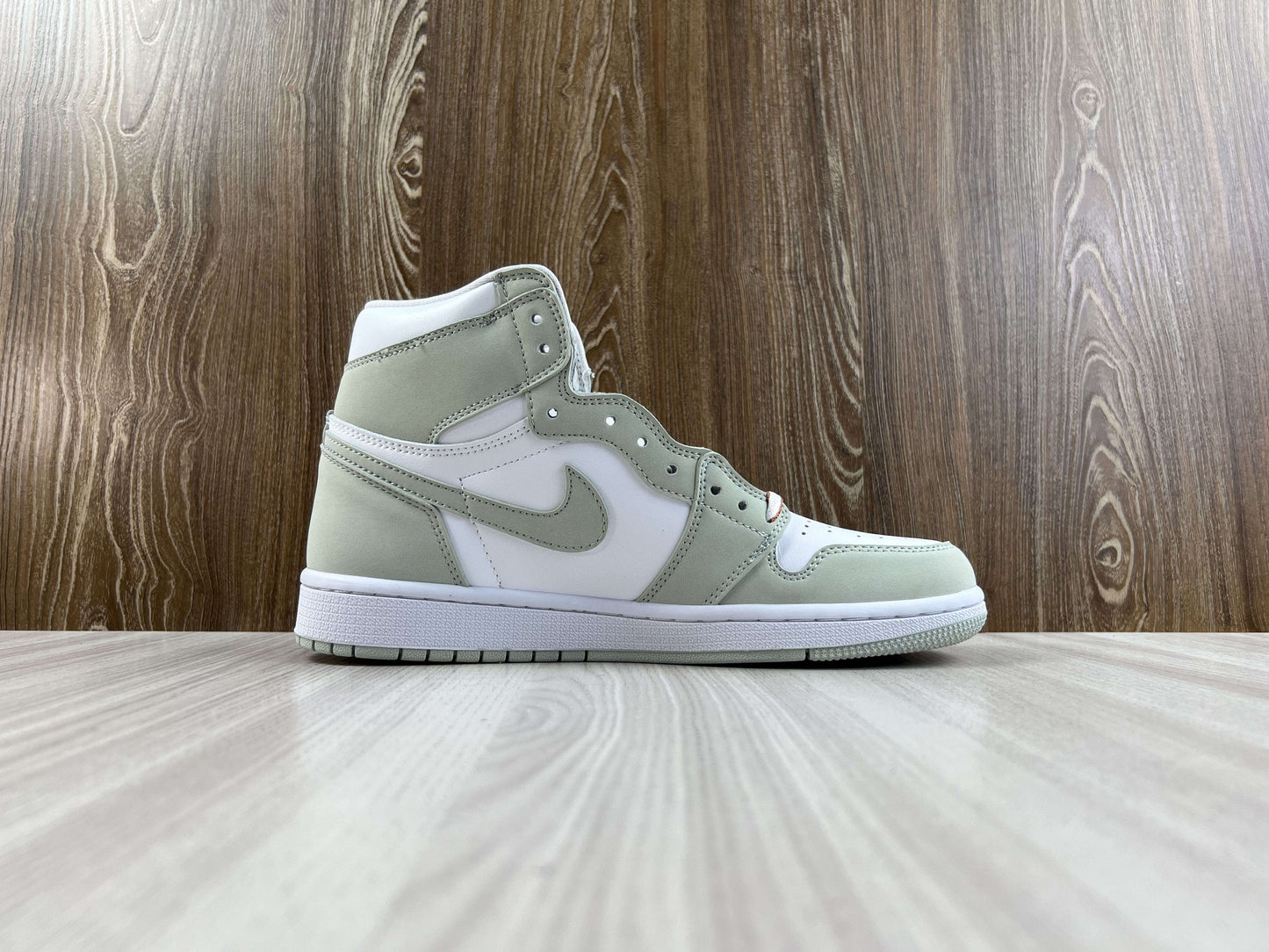 JORDAN 1