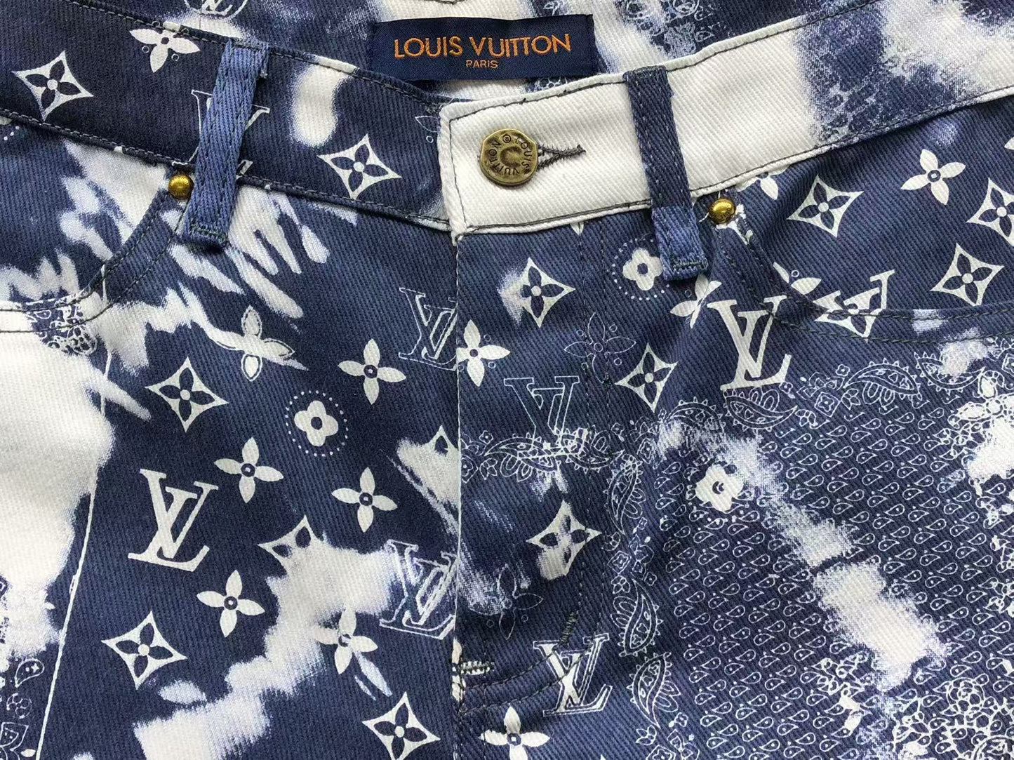 PANTALONCINI LV
