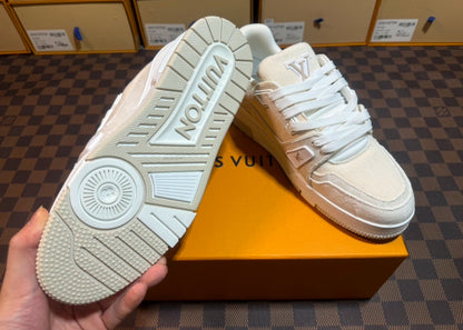 LV TRAINER