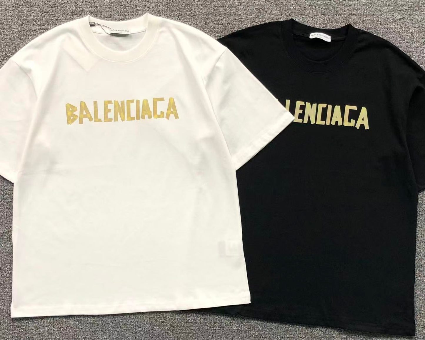 T-SHIRT BALENCIAGA