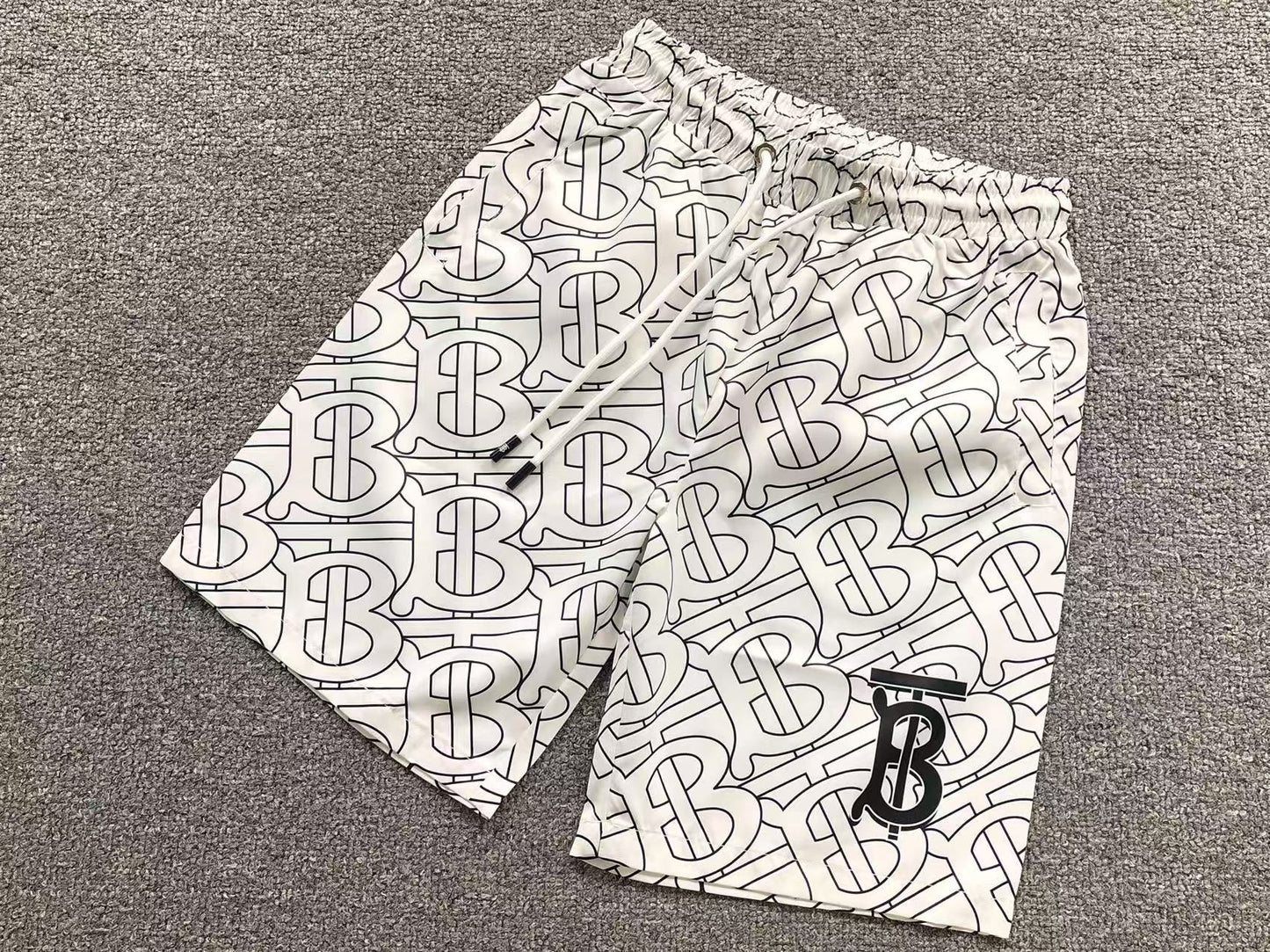 COSTUME BURBERRY
