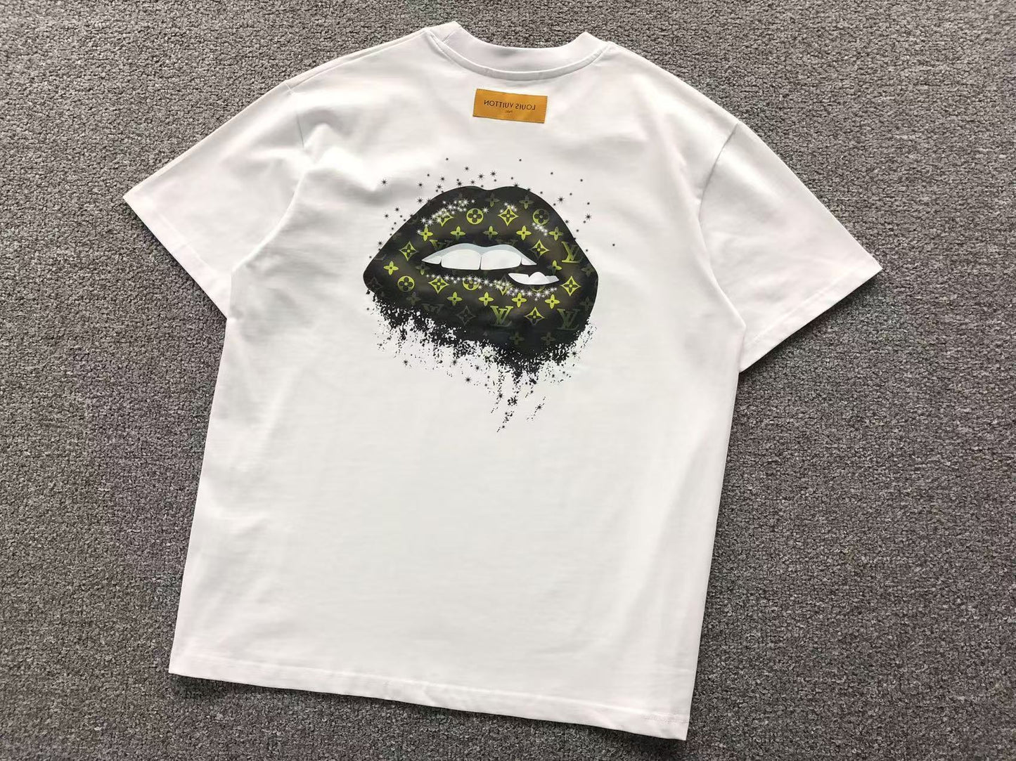 T-SHIRT LV