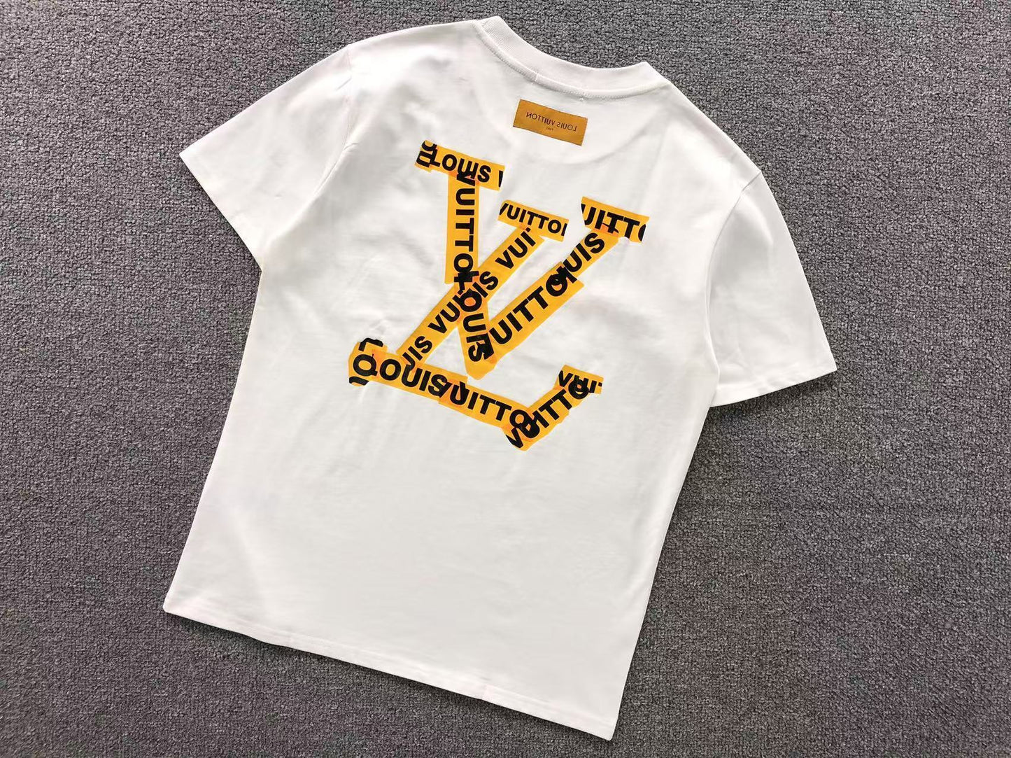T-SHIRT LV