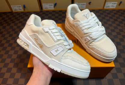 LV TRAINER