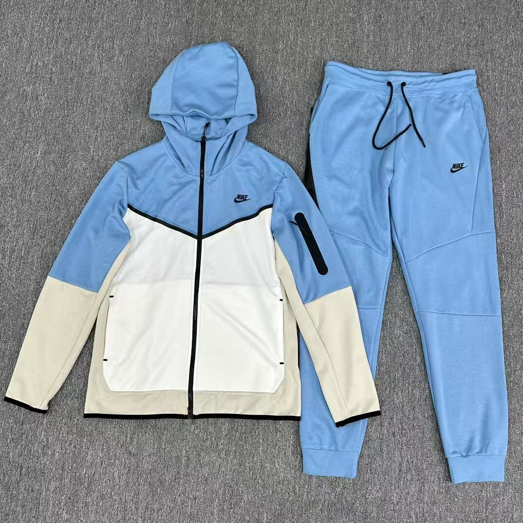 TUTA NIKE TECH FLEECE