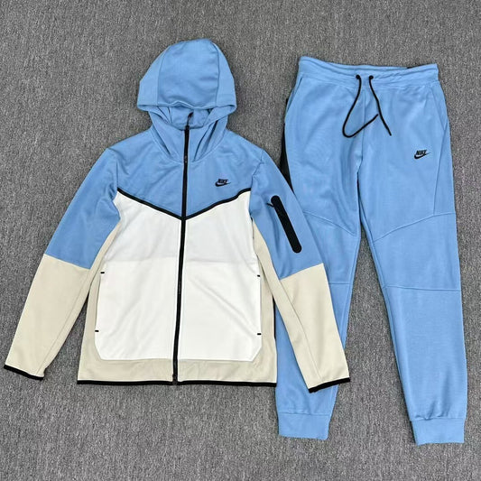 TUTA NIKE TECH FLEECE