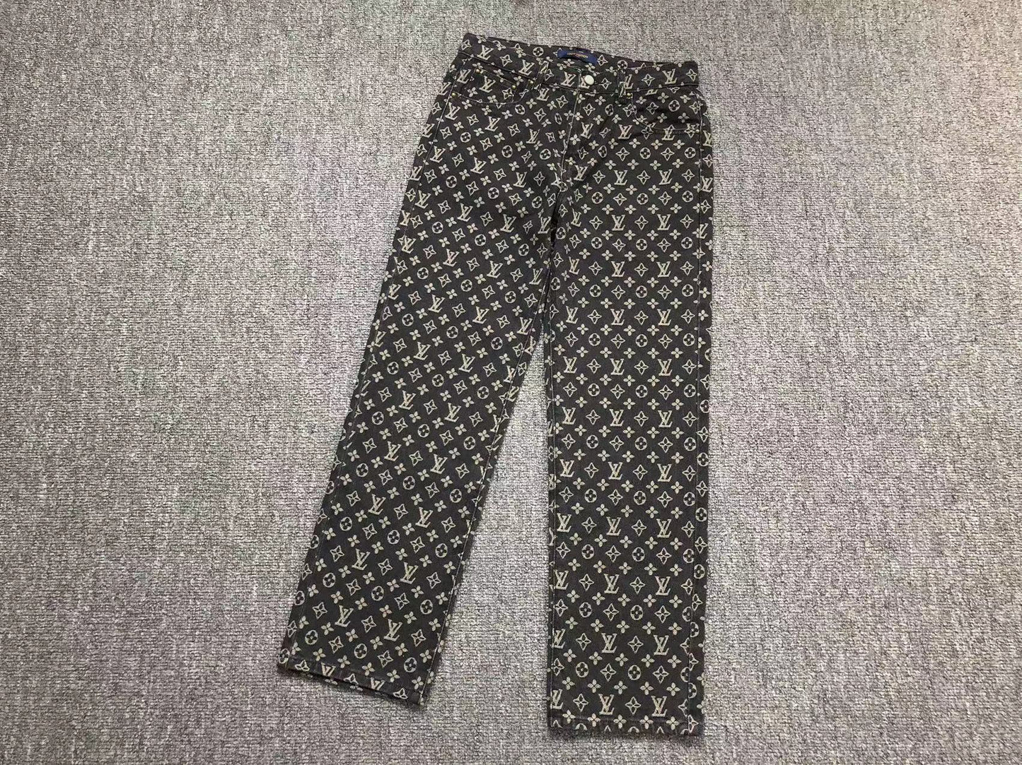 COMPLETO LV