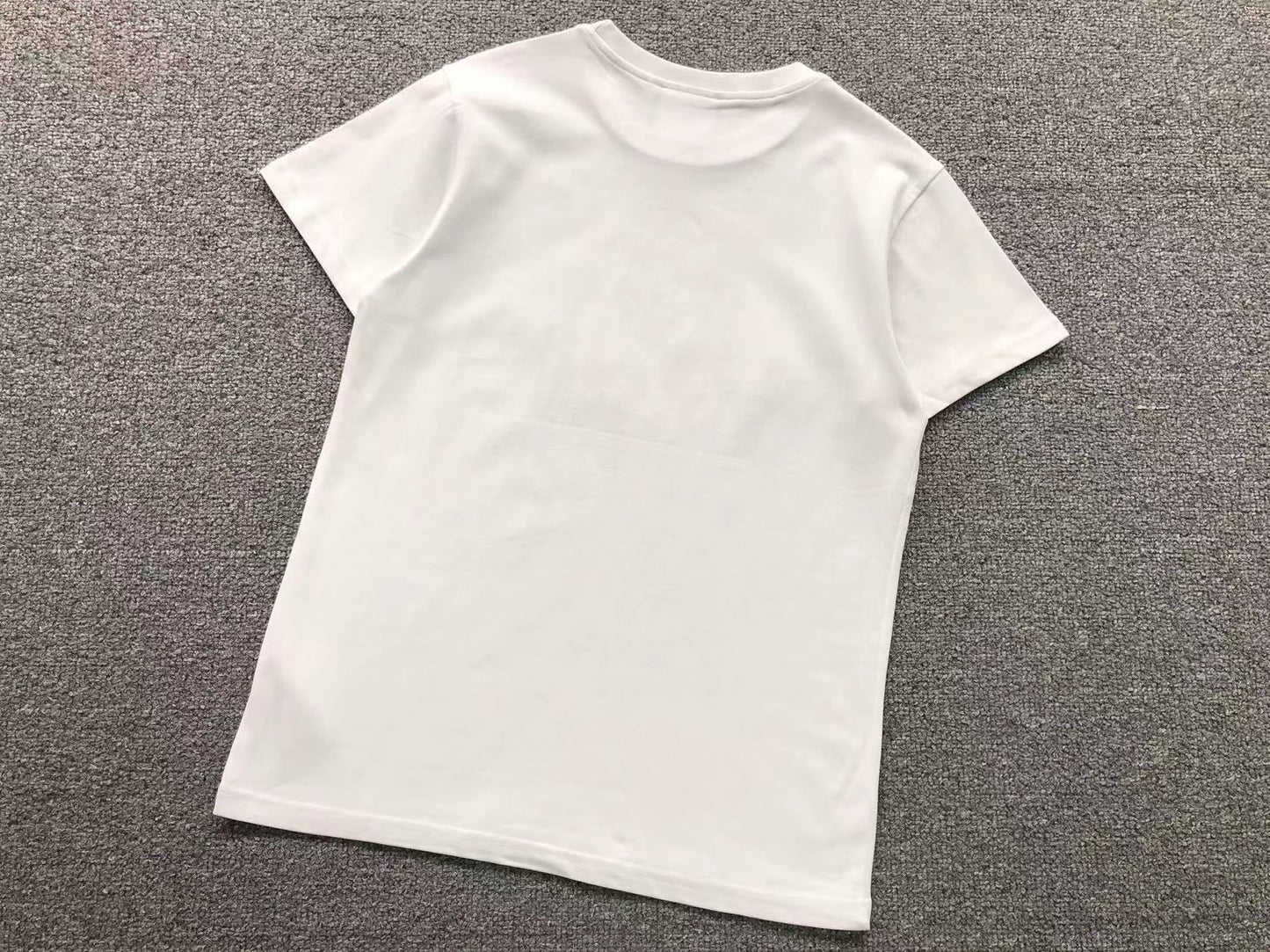 T-SHIRT SYNA WORLD