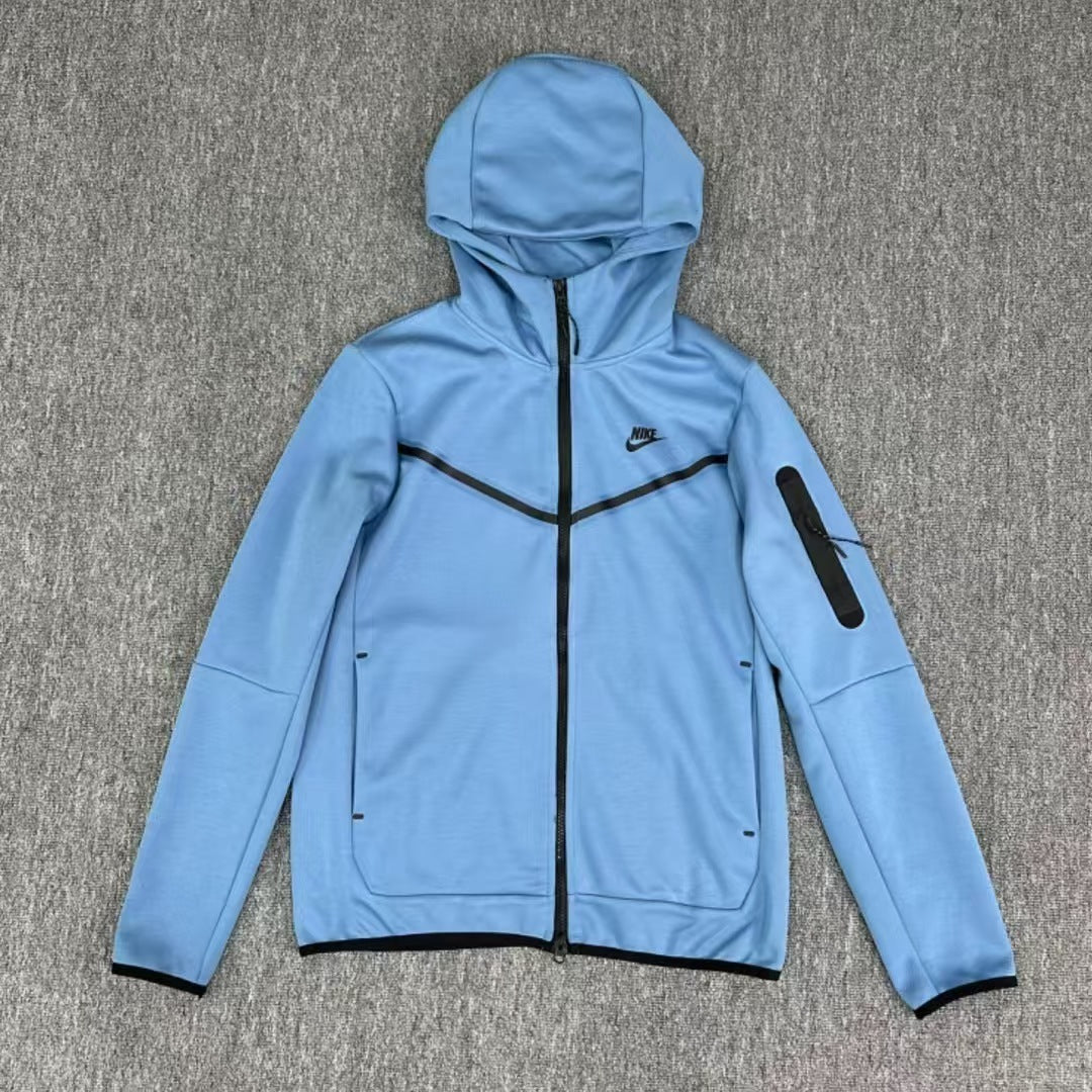 TUTA NIKE TECH FLEECE