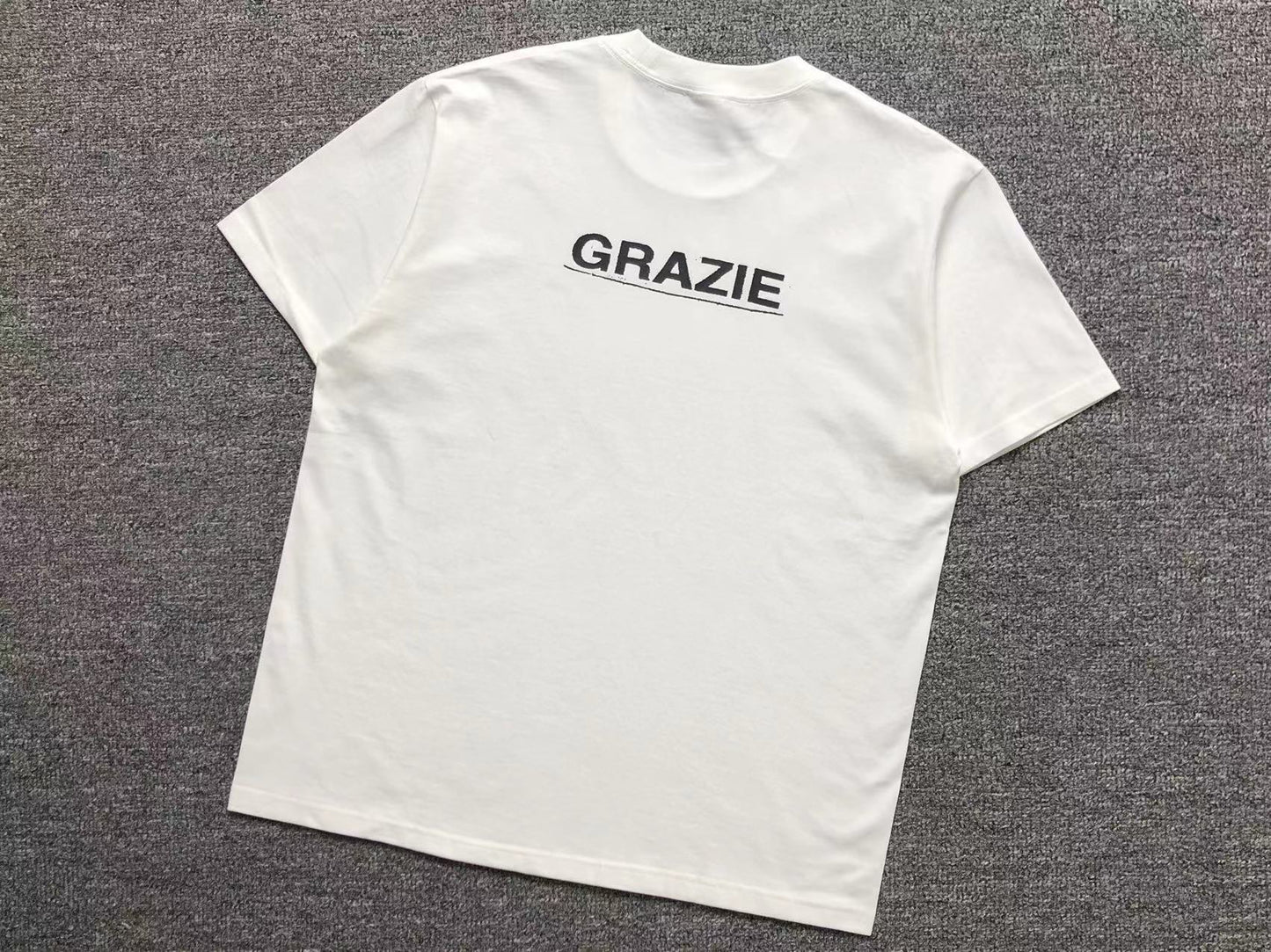 T-SHIRT SUPREME