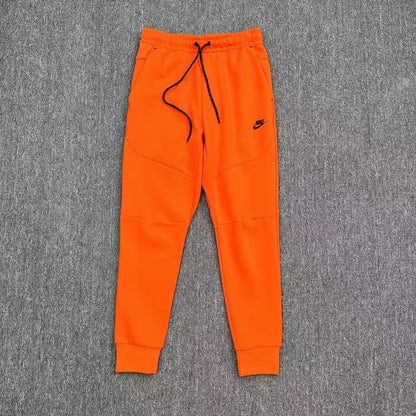 TUTA NIKE TECH FLEECE