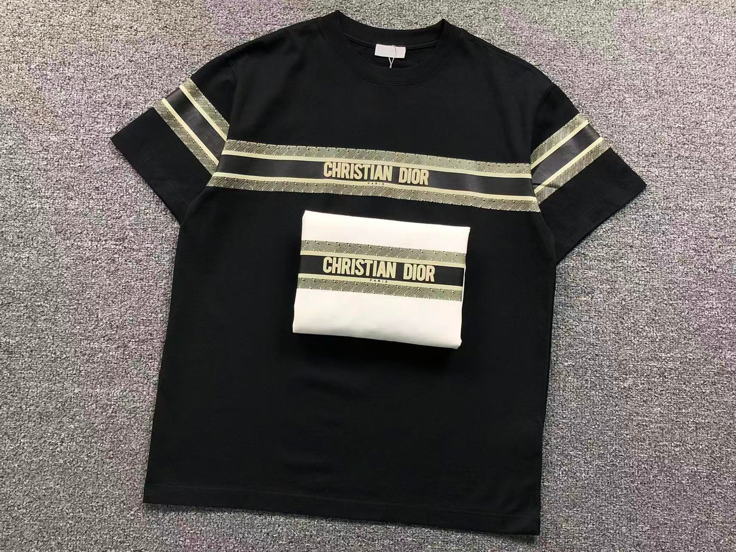 T-SHIRT DIOR