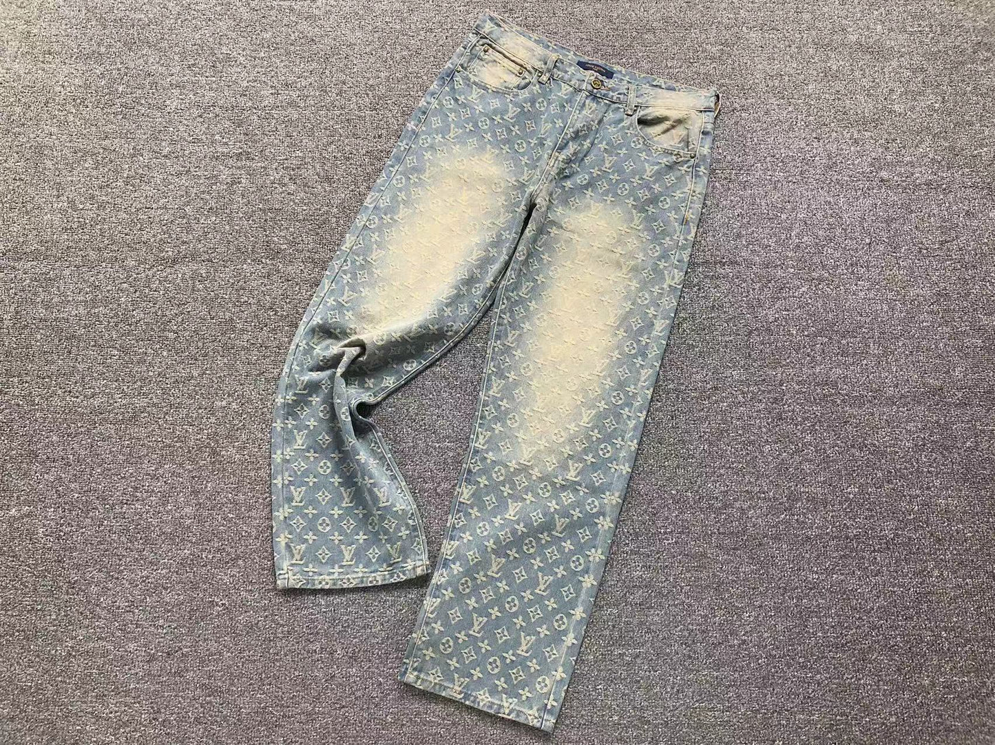 JEANS LV
